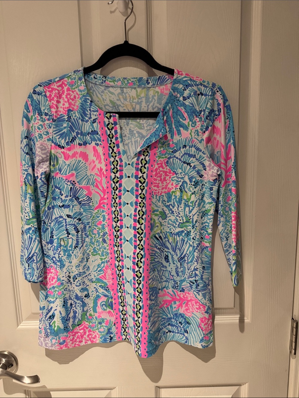 Lily Pulitzer size sm NWOT Vibrant Coral-Print Women's Tunic Top - Blue & Pink